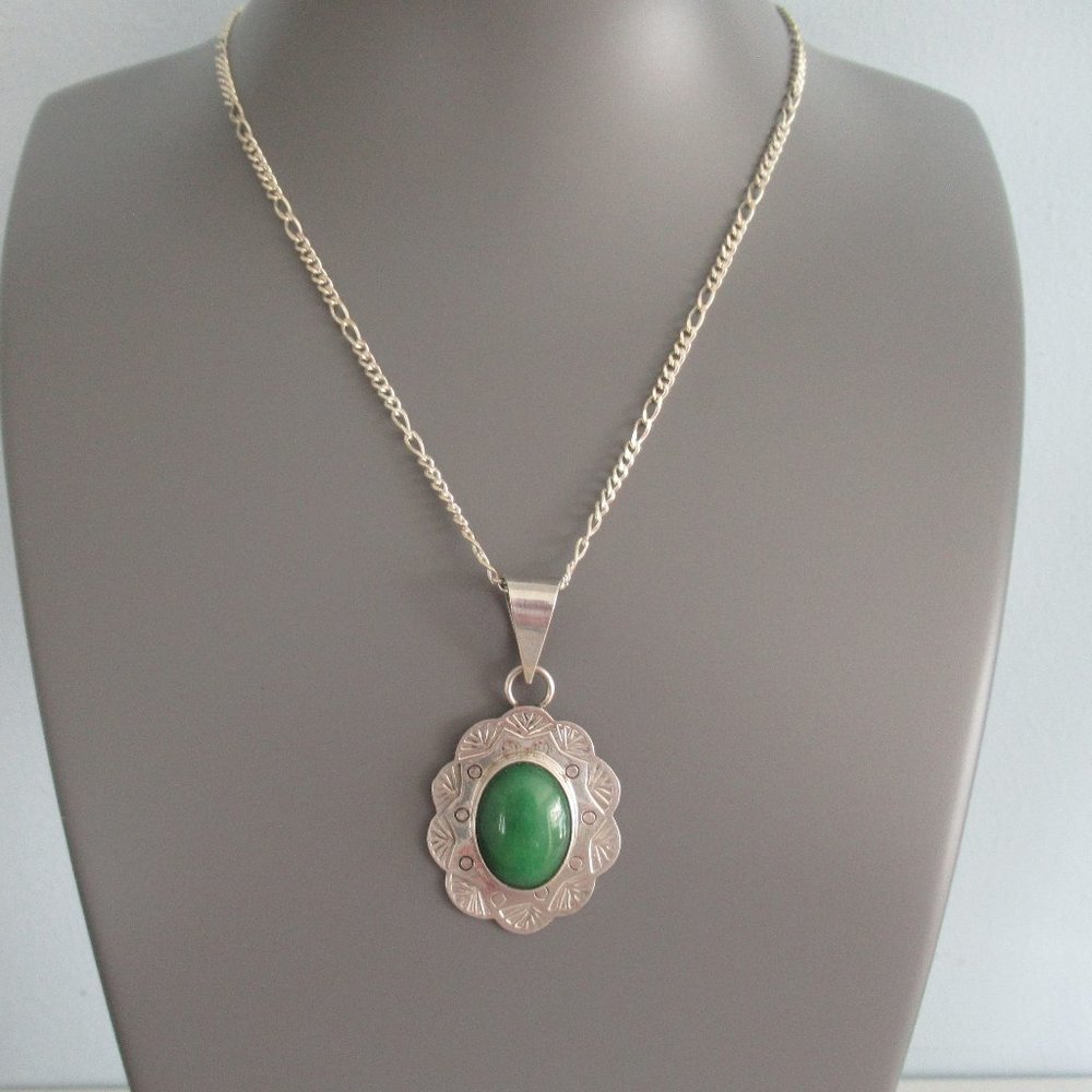 Gorgeous Mexican Large Sterling Silver Jade Pendant Necklace Marked Mexico 925